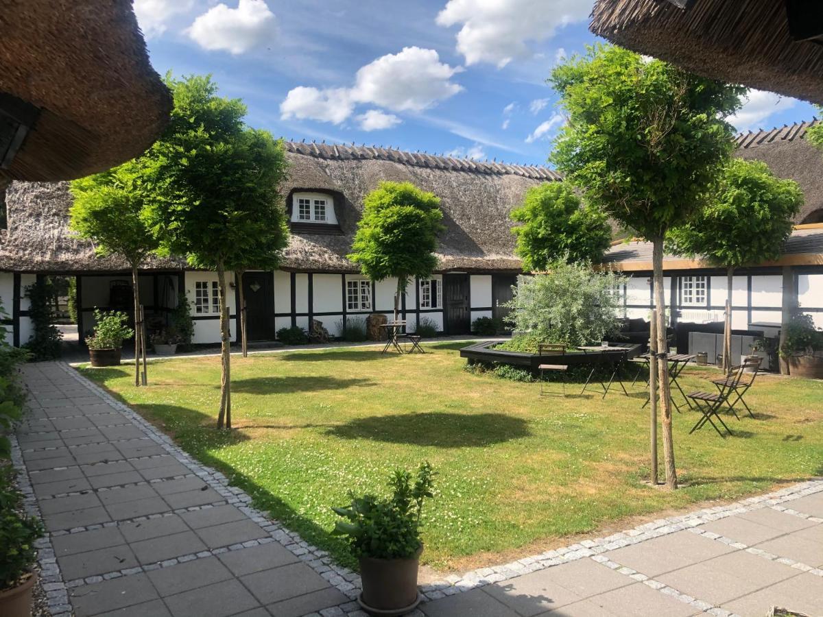 Bed and Breakfast Slangerupgaard Fakse Ladeplads Экстерьер фото